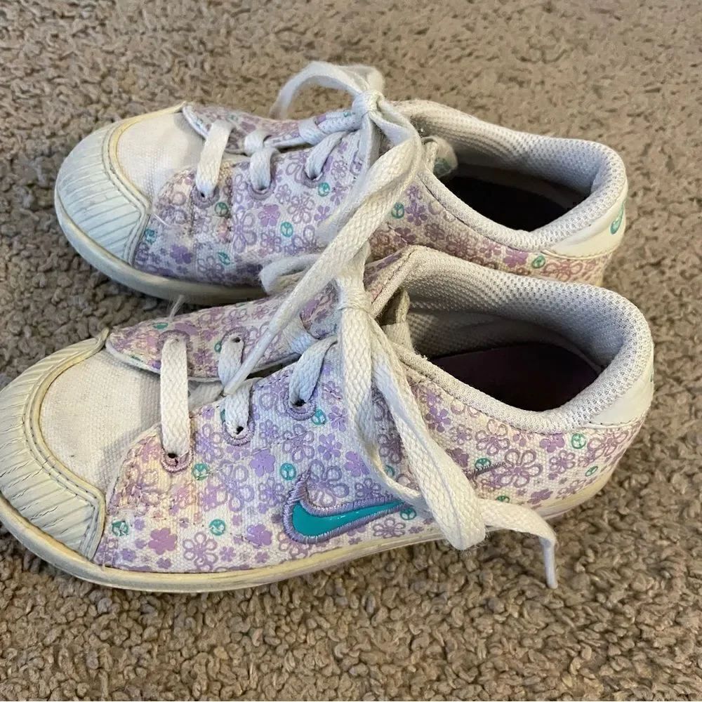 Nike Floral Toddler Girl Linen Sneakers Size 9.5 - Picture 2 of 10